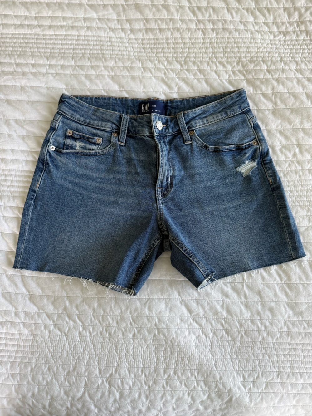 GAP Medium Blue Denim Women’s Jean Shorts